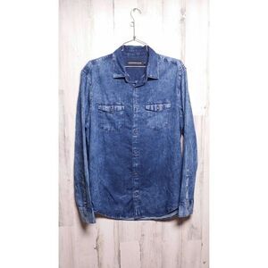 Calvin Klein Jeans Men's Size Medium Button Up Chambray Shirt